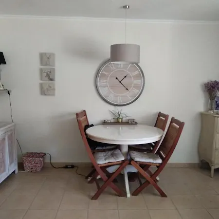 Pat's Place. * Alicante